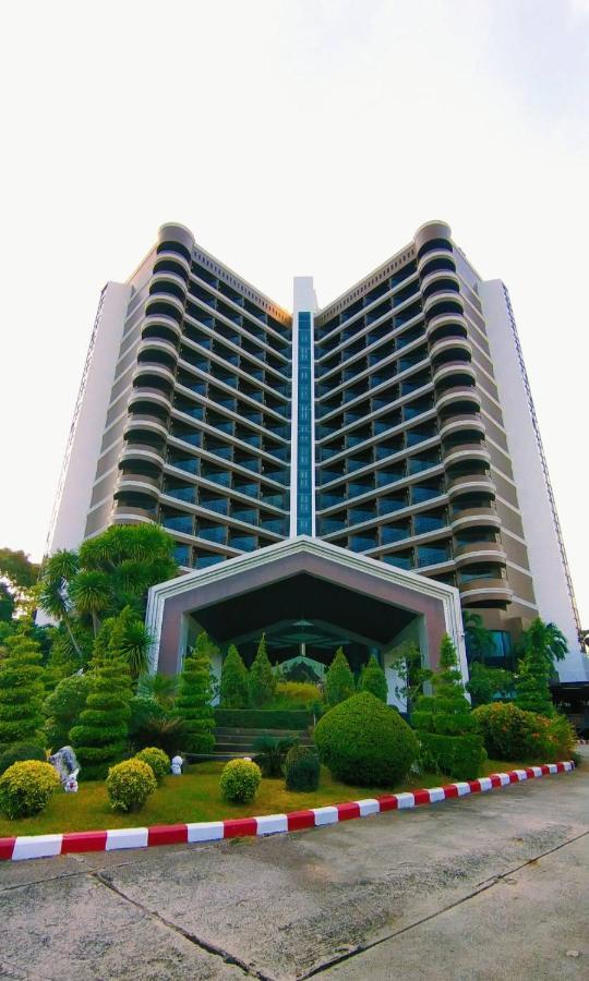 Hotel First Pacific Cirrus Pattaya Esterno foto
