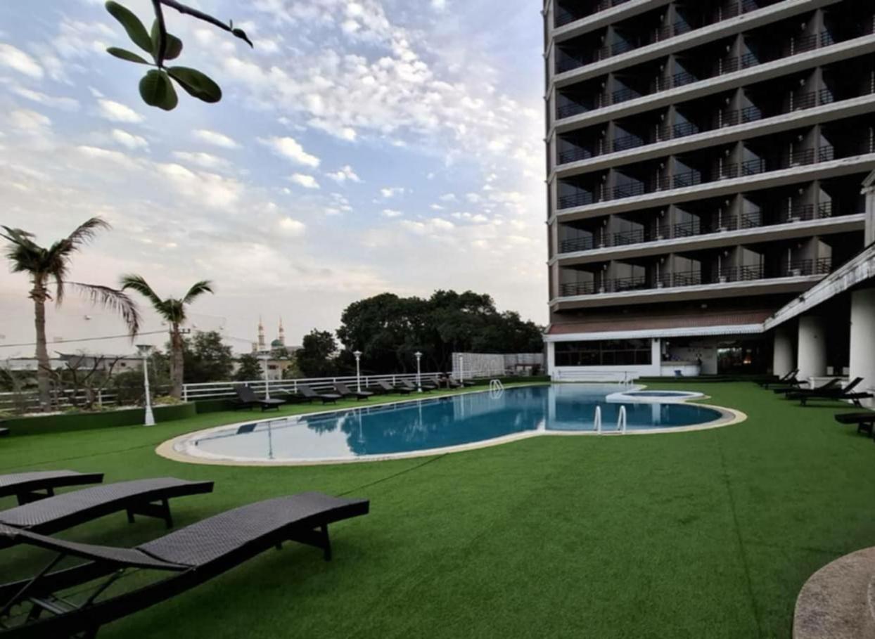 Hotel First Pacific Cirrus Pattaya Esterno foto