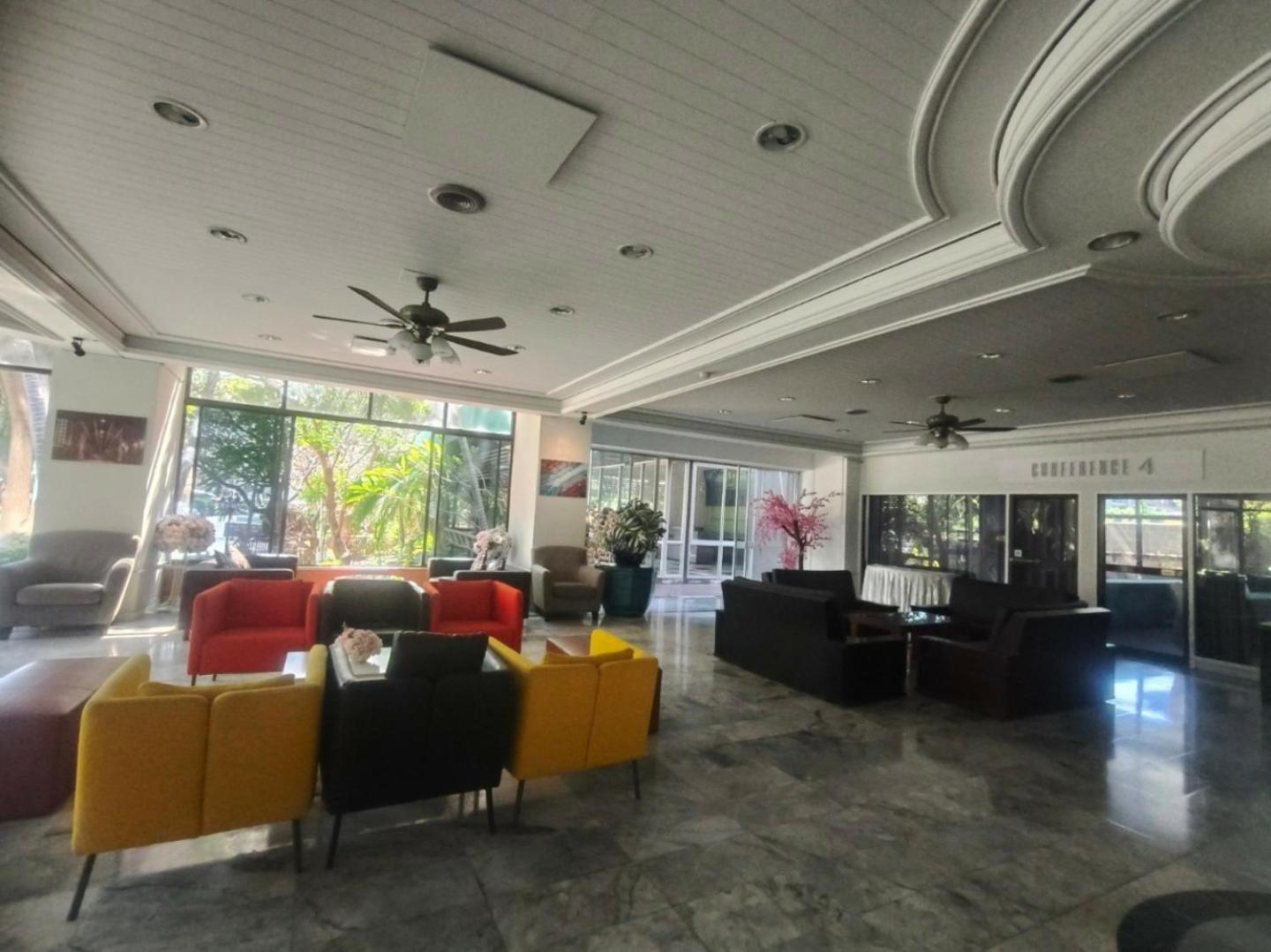 Hotel First Pacific Cirrus Pattaya Esterno foto
