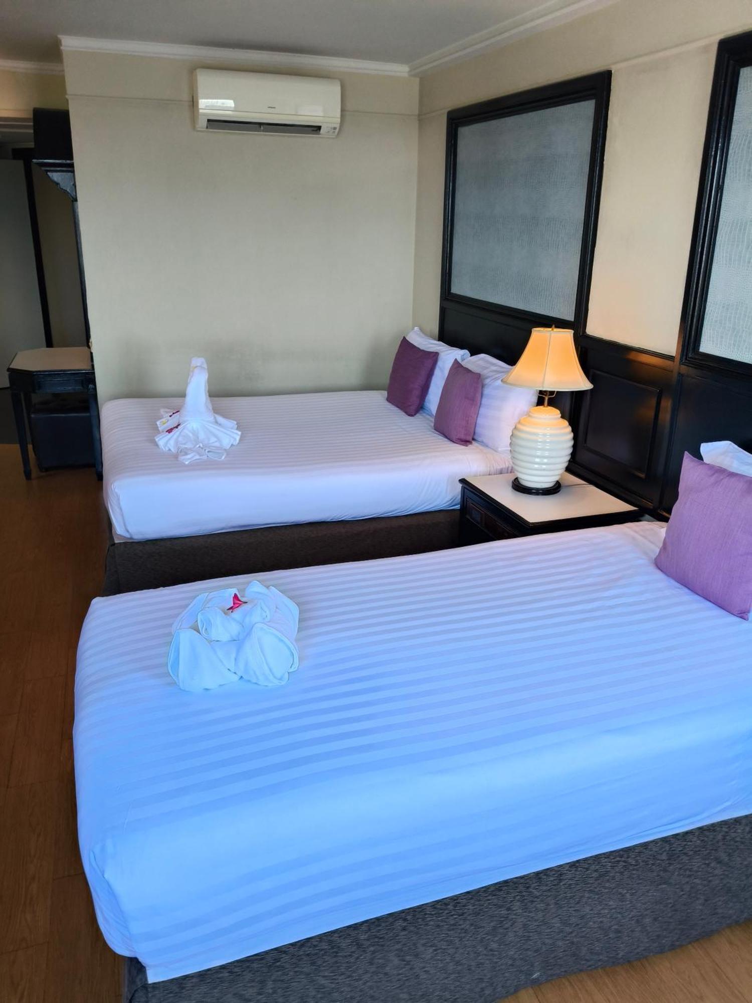 Hotel First Pacific Cirrus Pattaya Camera foto